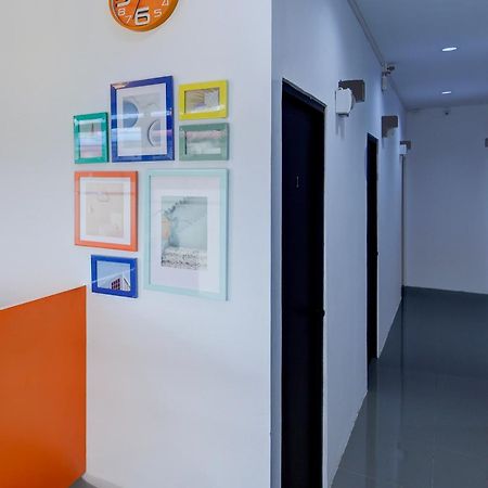 Super Oyo Capital O 93076 Batam Backpacker Guesthouse 2 Pembunuh Zewnętrze zdjęcie