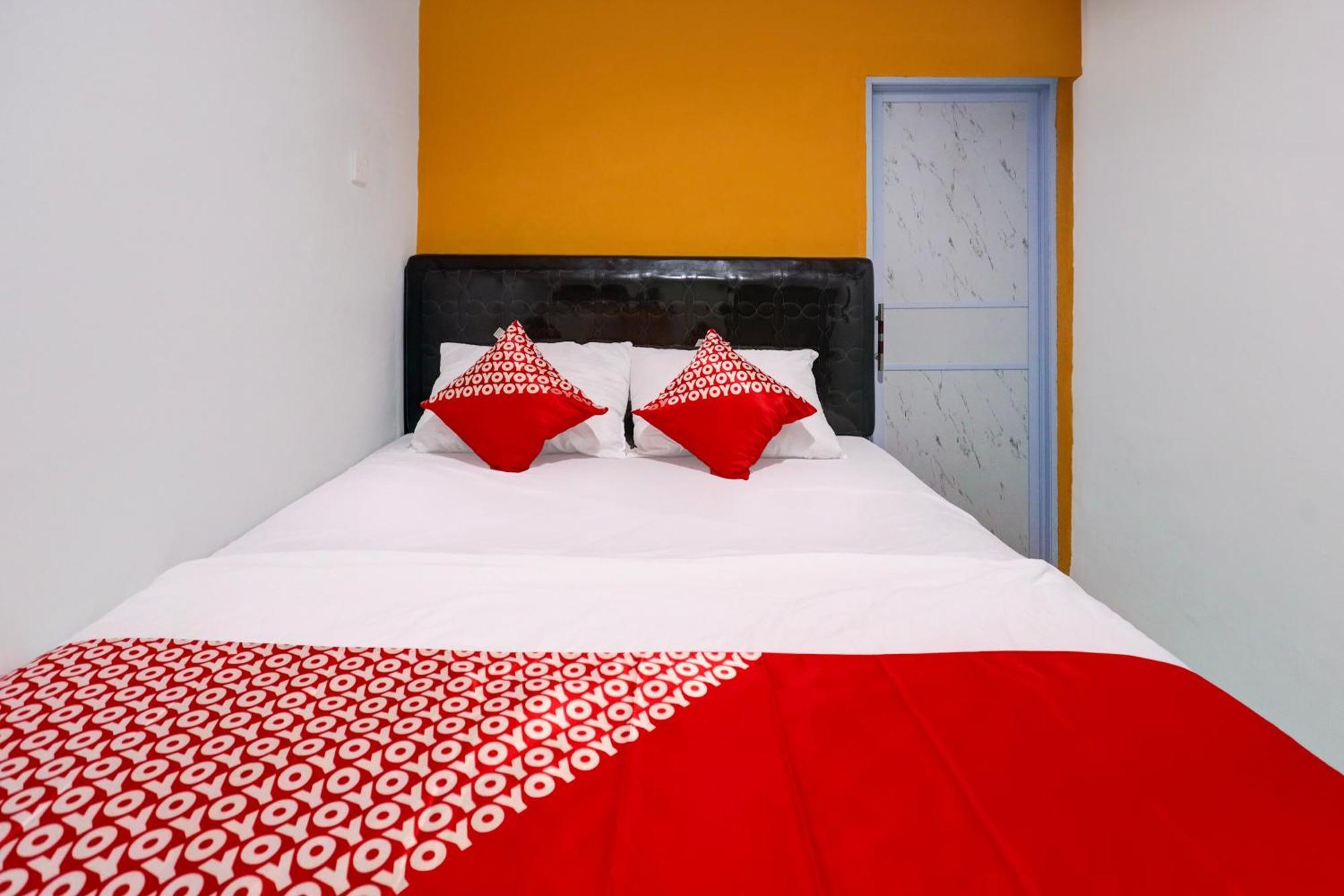 Super Oyo Capital O 93076 Batam Backpacker Guesthouse 2 Pembunuh Zewnętrze zdjęcie