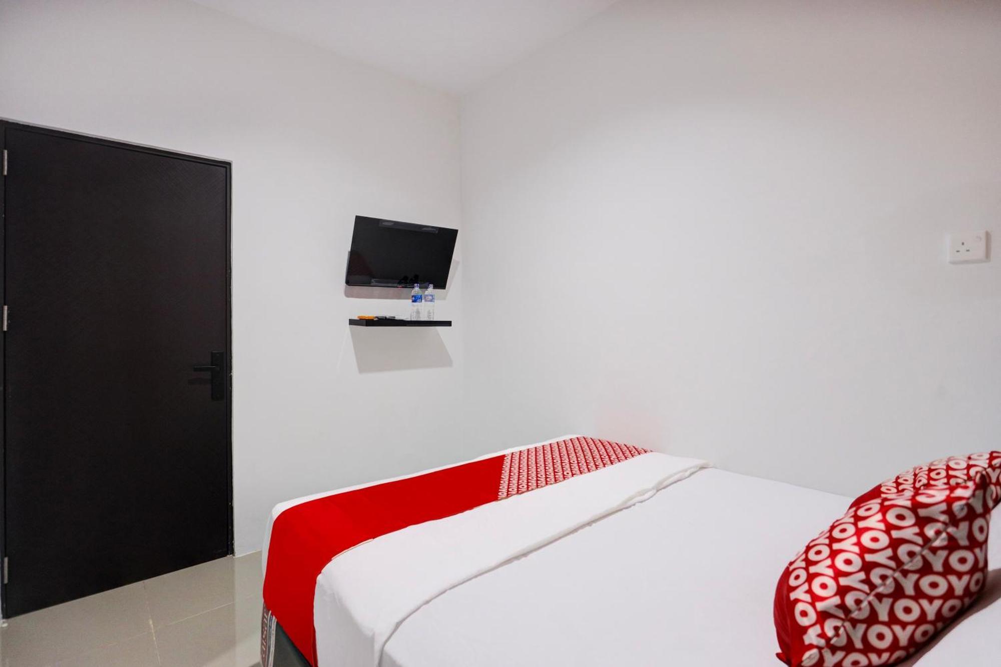 Super Oyo Capital O 93076 Batam Backpacker Guesthouse 2 Pembunuh Zewnętrze zdjęcie