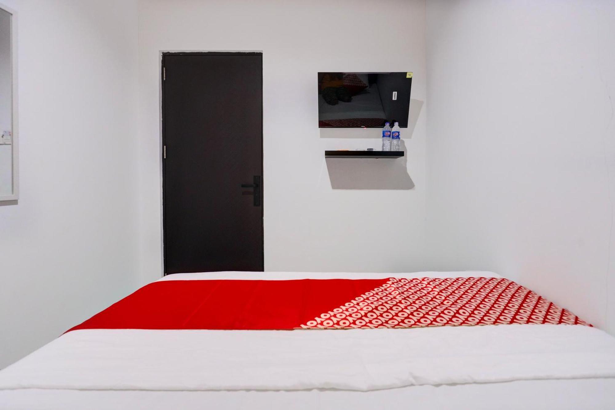 Super Oyo Capital O 93076 Batam Backpacker Guesthouse 2 Pembunuh Zewnętrze zdjęcie