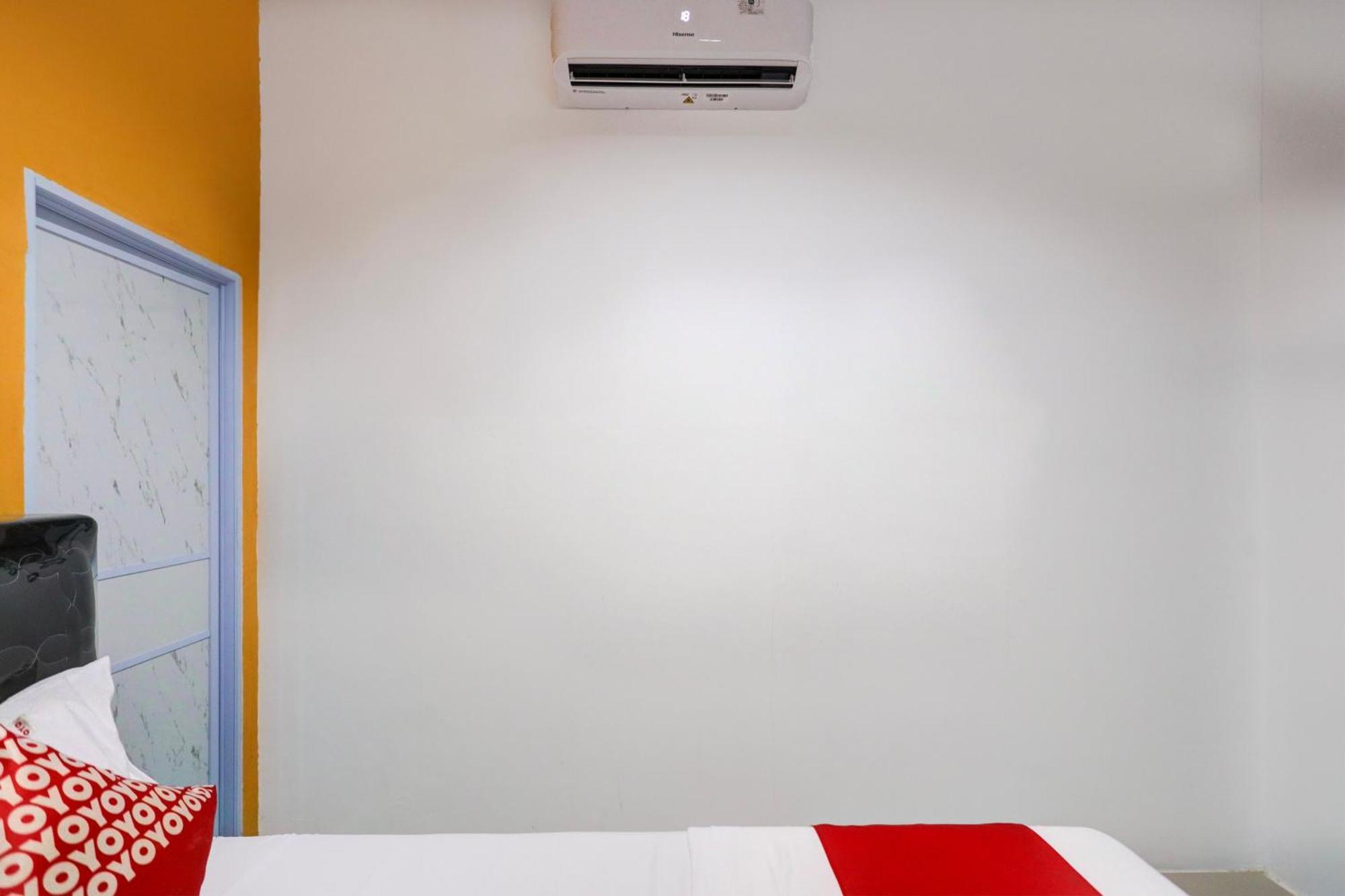 Super Oyo Capital O 93076 Batam Backpacker Guesthouse 2 Pembunuh Zewnętrze zdjęcie